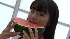 吃瓜点头少女  第2张