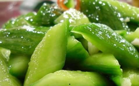 水瓜可以凉拌着吃吗,夏日清爽美食新选择